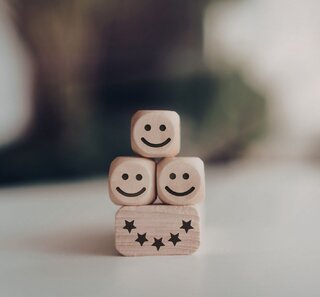 Graphic illustrating customer satisfaction